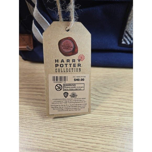 Harry Potter Wizarding World Exclusive Ravenclaw Patch Backpack Bag NWT (1 Flaw) - Picture 4 of 9